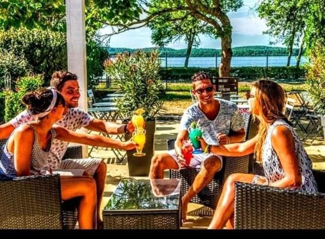 Mobil-home du Lac Mimizan Aureilhan  Bagian luar foto